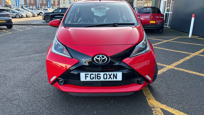 Toyota Aygo 1.0 VVT-i X-Play 5dr Petrol Hatchback
